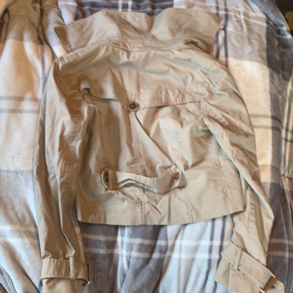 CUTE tan jacket! - Picture 4 of 4